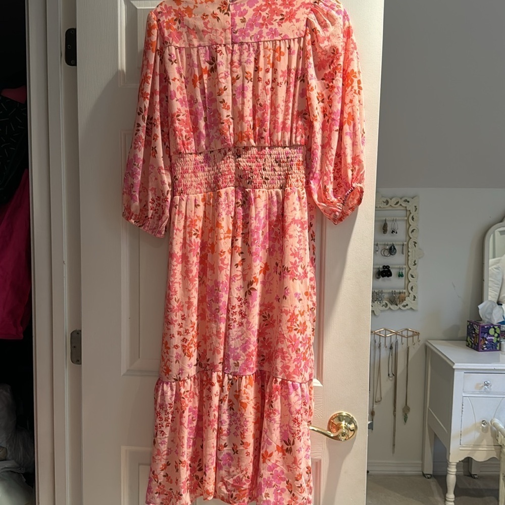 Dress - Picture 4 of 6